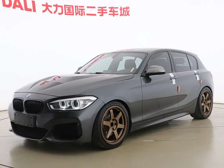 BMW 1-Series 2018 M 140i — фото 1