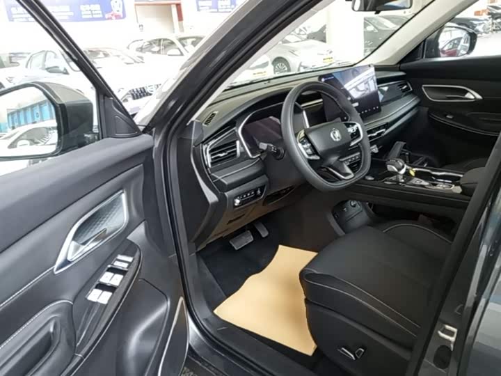 Changan CS75 2026 PRO 1.5 T DCT 7 — фото 16
