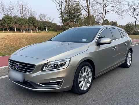 Volvo V60 2015 T 5 — фото 26