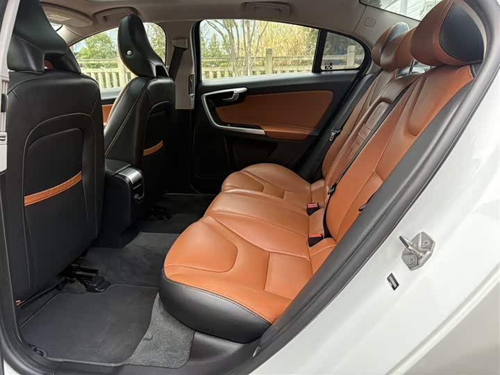 Volvo S60 2017 S 60 L T 4 — фото 23