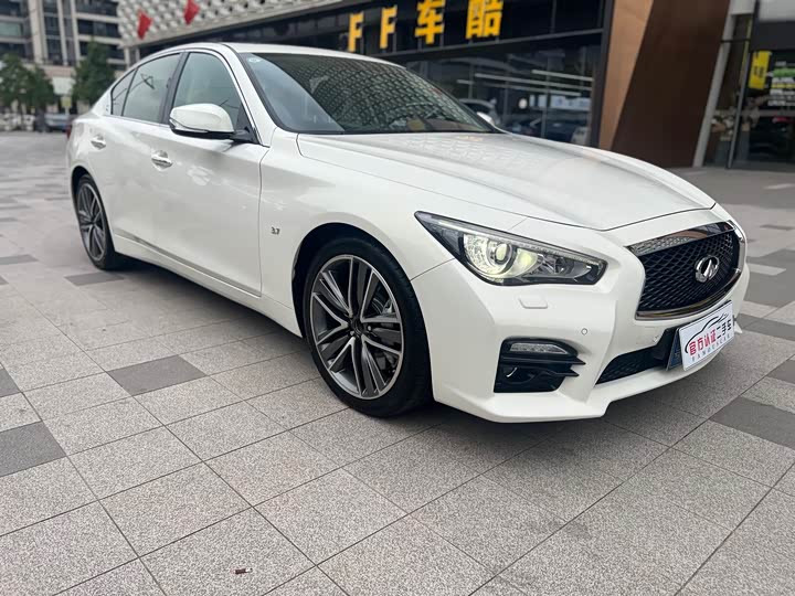 Infiniti Q50 2014 3.7 L — фото 12