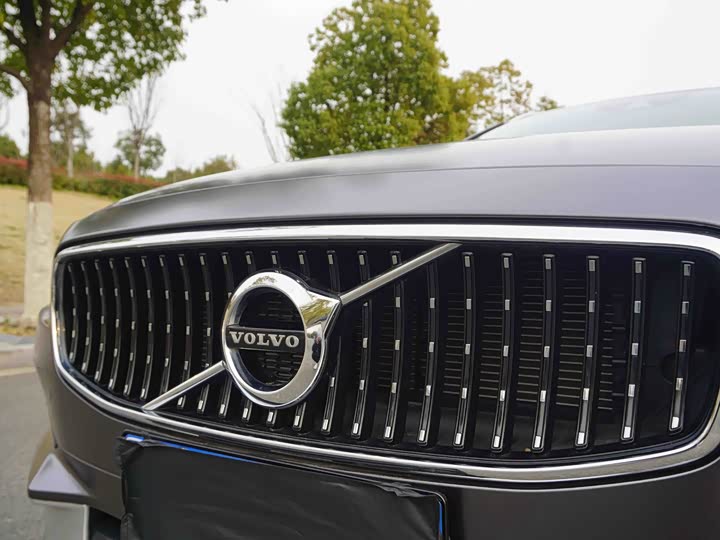 Volvo V90 2020 Cross Country T 5 AWD — фото 6