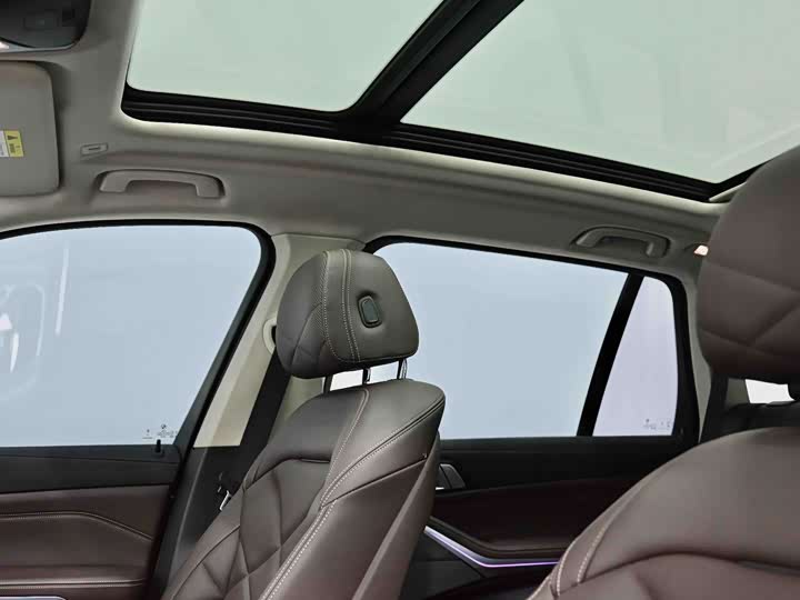BMW X5 2022 x Drive 30 Li M — фото 18