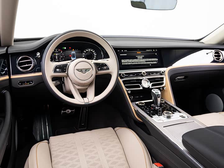 Bentley Flying Spur — фото 6