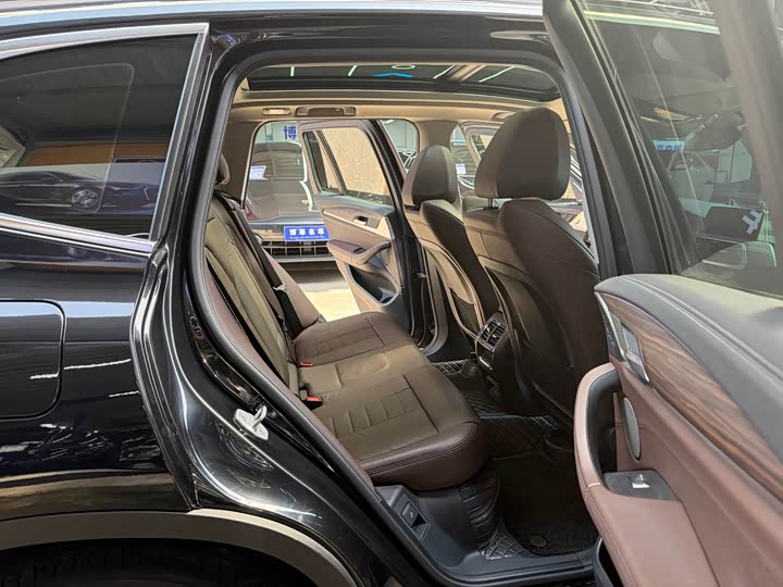 BMW X3 2021 x Drive 28i — фото 16