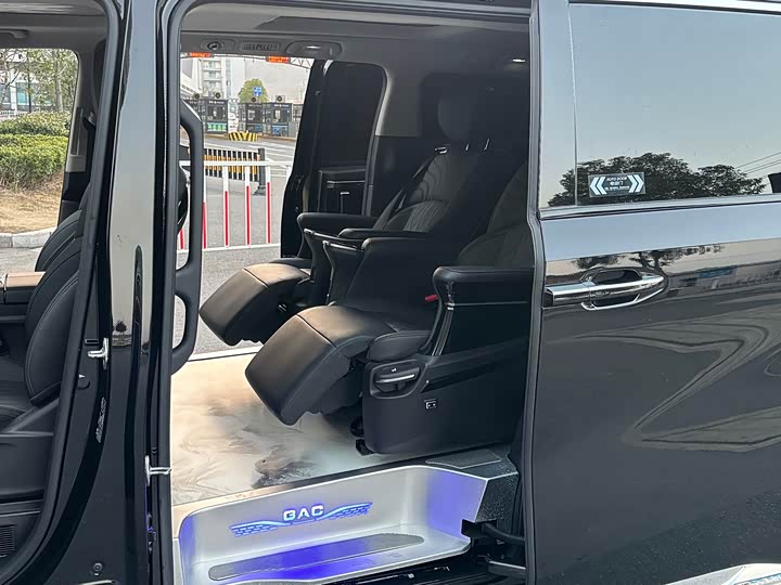 Trumpchi M8 2024 400 T — фото 5