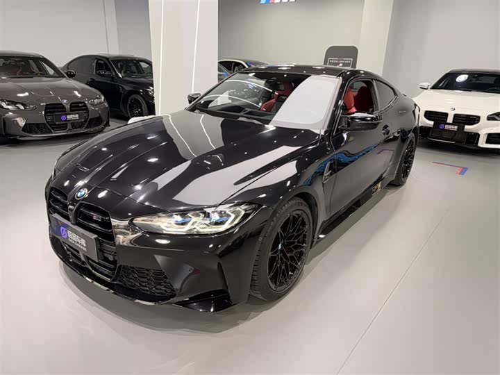 BMW M4 2023 M 4 M x Drive — фото 1