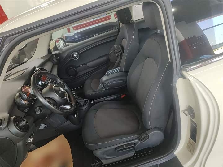 MINI Hatch — фото 17
