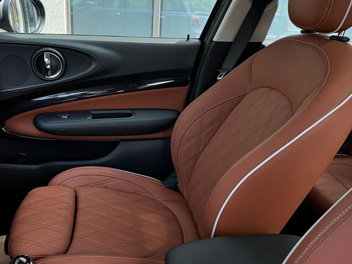 MINI Clubman — фото 8