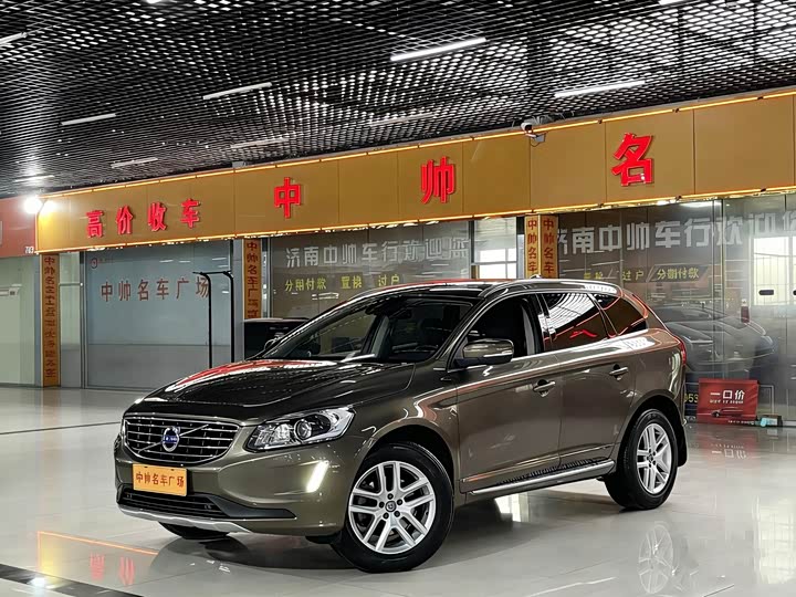 Volvo XC60 2017 T 5 — фото 1