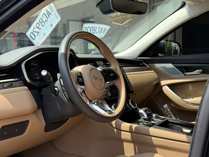 Jaguar XFL 2024 2.0 T P 250 2 WD — фото 8