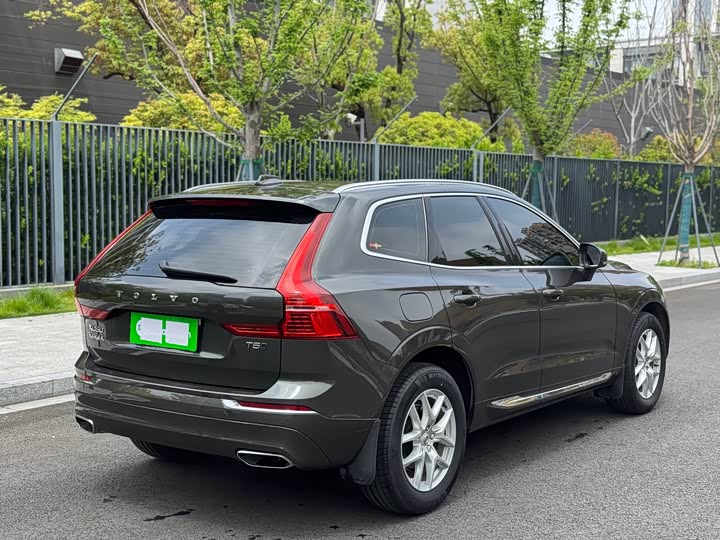 Volvo XC60 2021 T 5 4 WD — фото 6