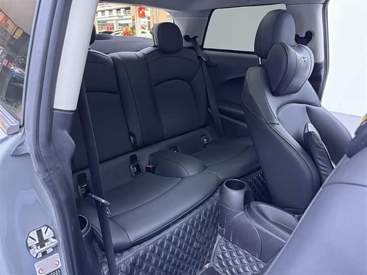 MINI Hatch — фото 16