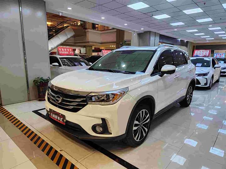 Trumpchi GS4 2017 235 T MT 2 WD — фото 1