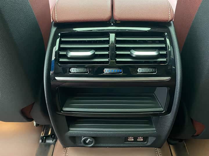 BMW 5-Series 2022 530 Li Leading M — фото 21