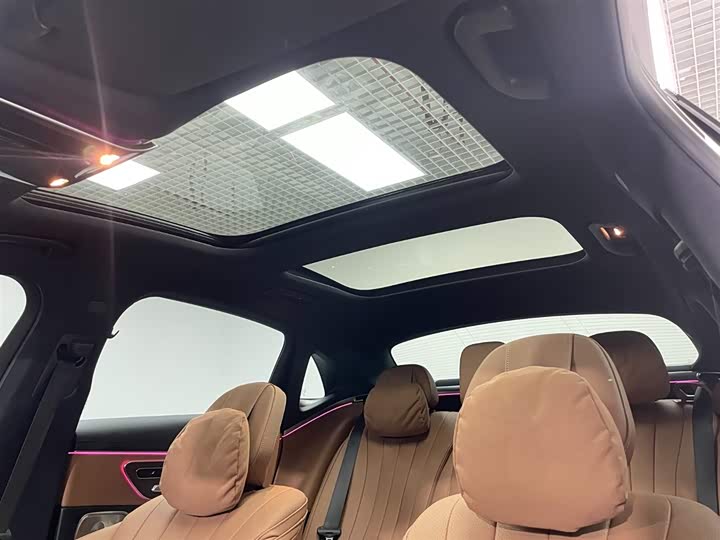 Mercedes-Benz E-Class 2024 E 300 L Luxury — фото 18
