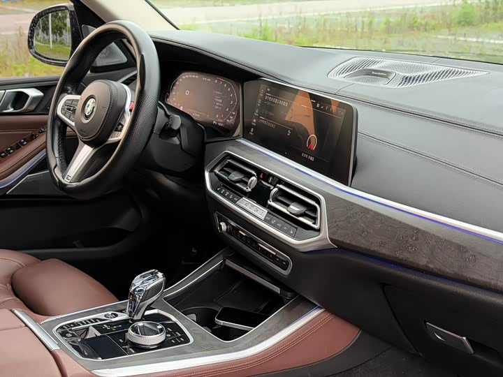BMW X5 2022 x Drive 40i M — фото 10