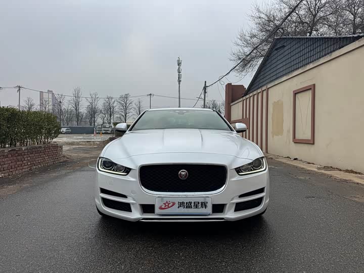 Jaguar XEL 2018 2.0 T 200 PS — фото 2