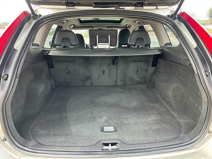 Volvo XC60 2017 T 5 AWD — фото 10