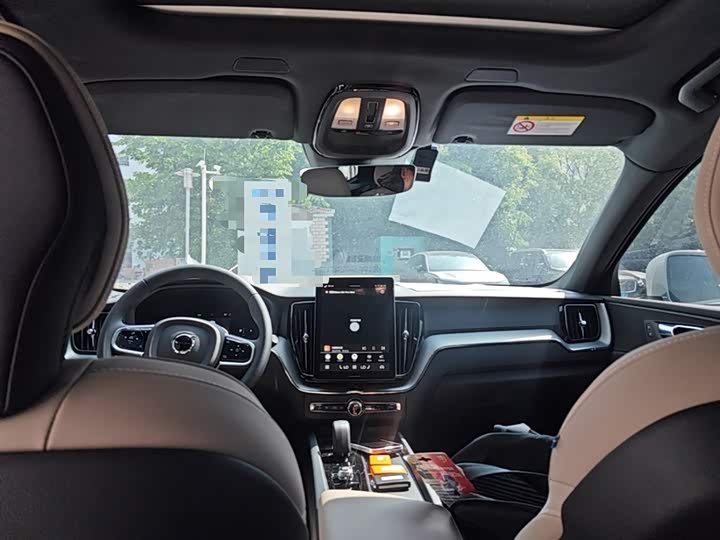 Volvo XC60 2026 B 5 4 WD — фото 25