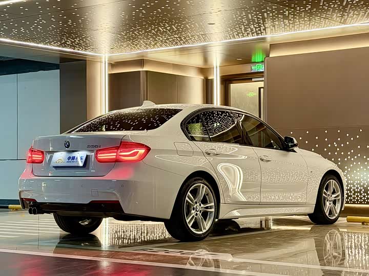 BMW 3-Series 2017 330i MSport — фото 31