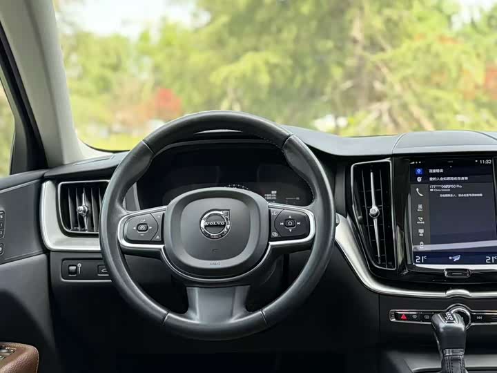 Volvo XC60 2020 T 5 4 WD — фото 25