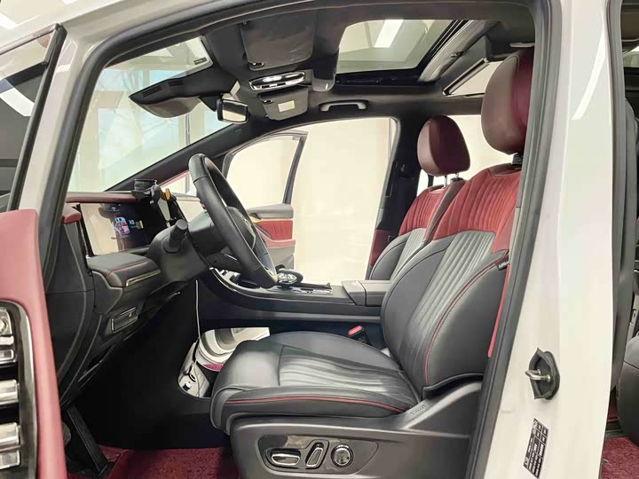 Trumpchi M8 2023 400 T — фото 4
