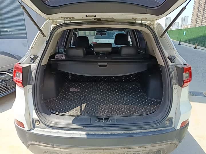 Changan CS75 2016 2.0 L MTLuxury V — фото 19