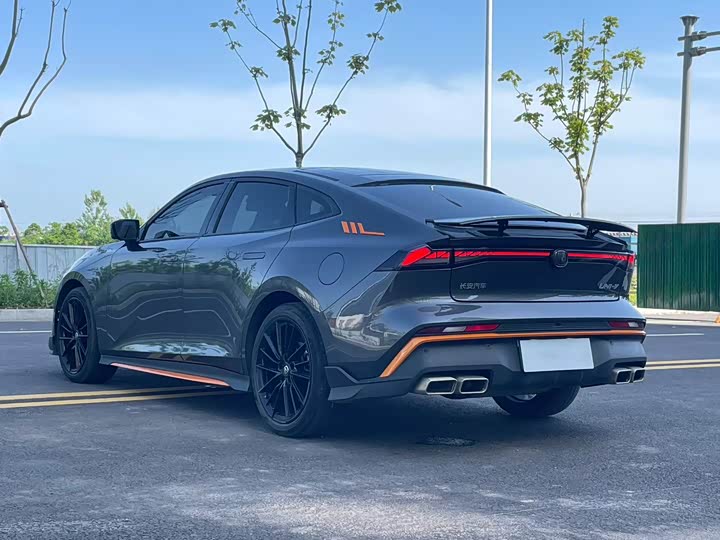 Changan UNI-V 2024 1.5 T Premium — фото 9