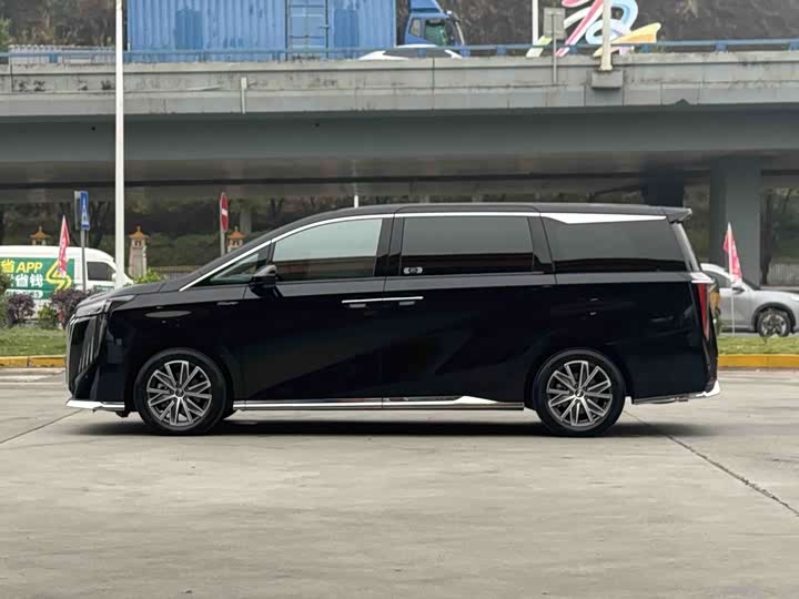 Trumpchi M8 2024 400 T — фото 13