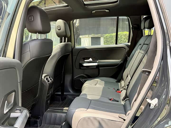 Mercedes-Benz GLB 2021 GLB 200 — фото 29