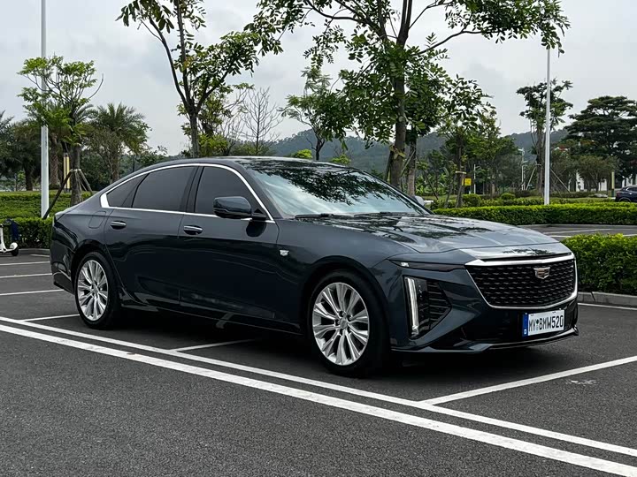 Cadillac CT6 2023 28 T Premium — фото 3