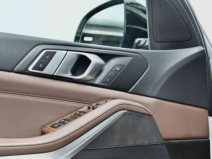 BMW X5 2019 x Drive 40i M — фото 8