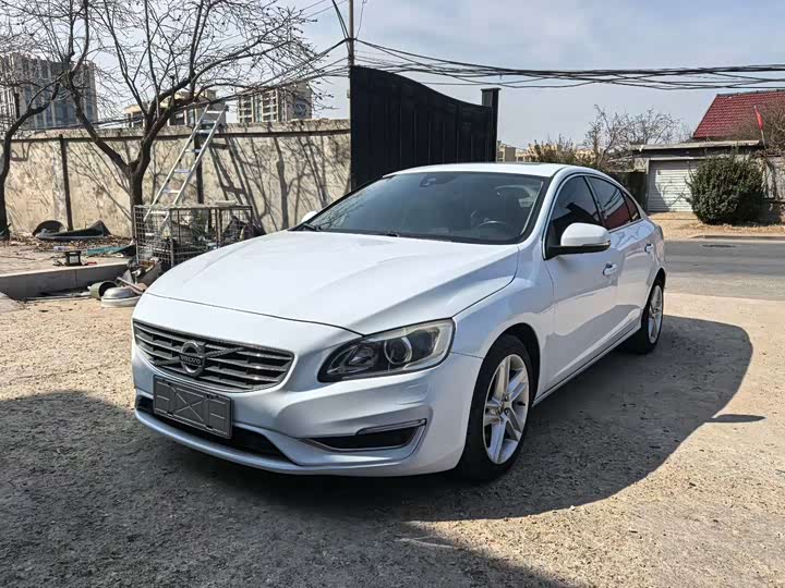 Volvo S60 2015 S 60 L T 5 — фото 1