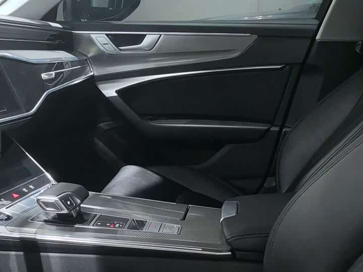 Audi A6L 2023 40 TFSI — фото 15