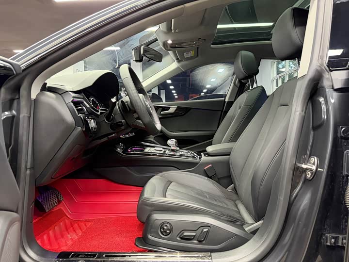 Audi A5 Sportback 40 TFSI стиль — фото 4