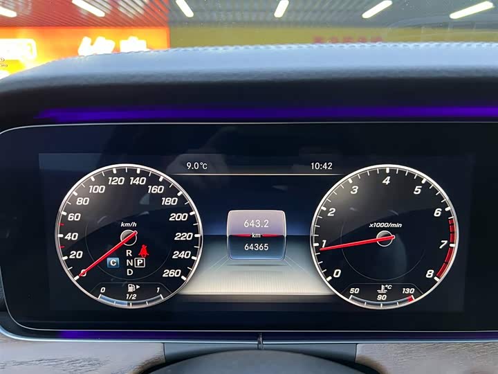 Mercedes-Benz E-Class 2016 E 300 L — фото 18