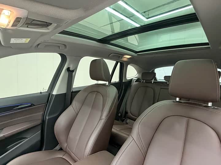 BMW X1 sDrive20Li премиум — фото 15