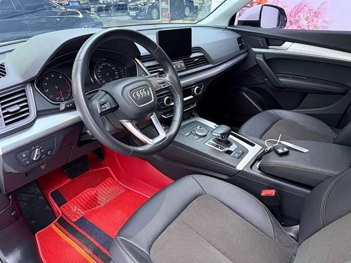 Audi Q5L 2020 40 TFSI — фото 27