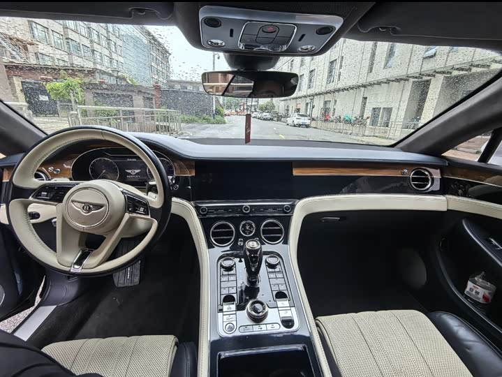 Bentley Continental GT — фото 5