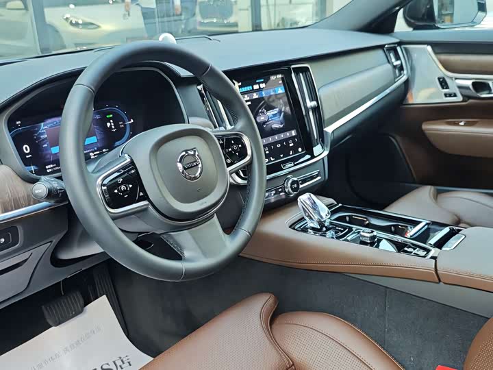 Volvo S90 Hybrid 2025 Hybrid 4 WD — фото 22