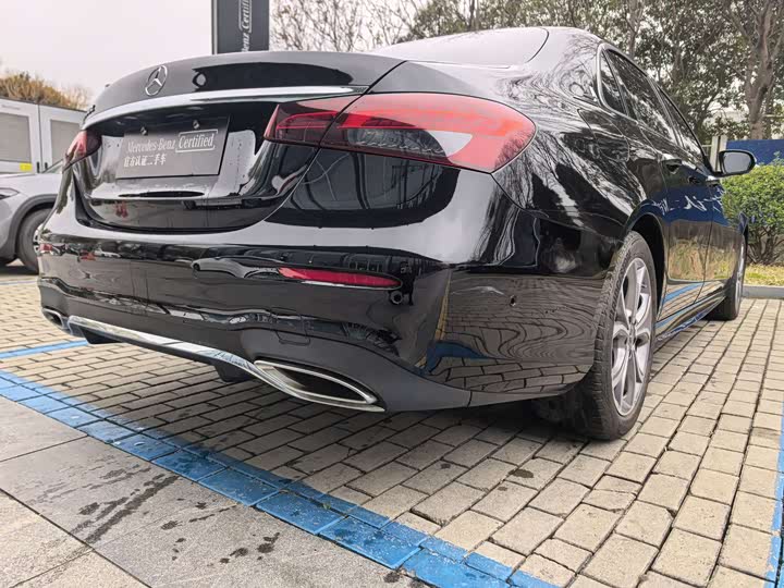 Mercedes-Benz E-Class 2021 E 300 L Luxury — фото 4