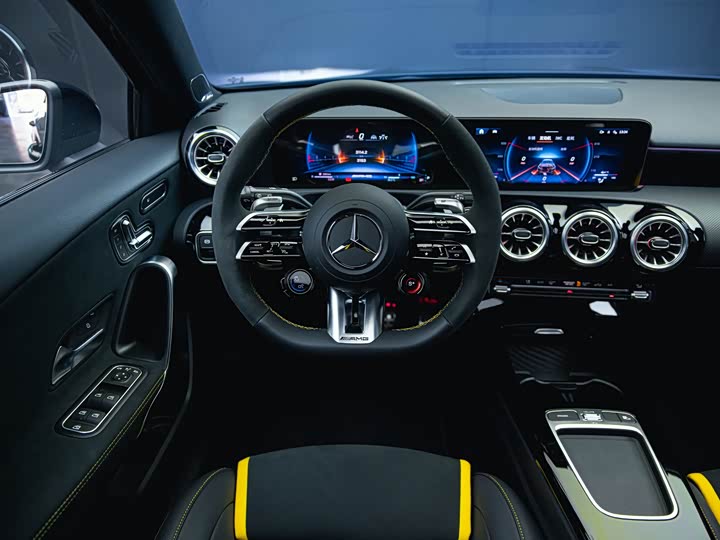 Mercedes-Benz A-Class AMG 2024 AMG A 45 S 4 MATIC+ — фото 9