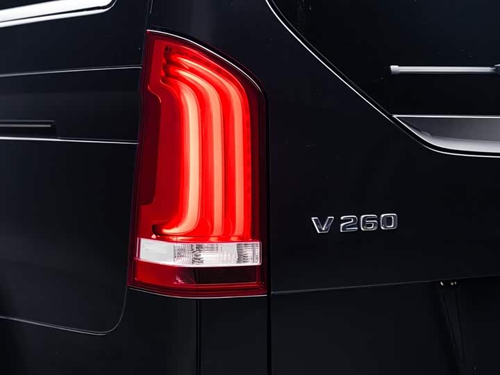 Mercedes-Benz V-Class V 260 — фото 9