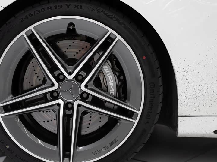 Mercedes-Benz C-Class 2019 AMG C 63 — фото 7