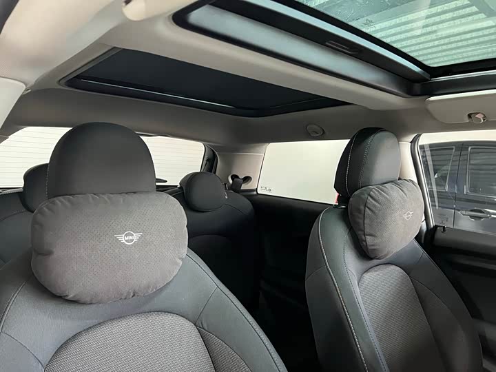 MINI Hatch — фото 15