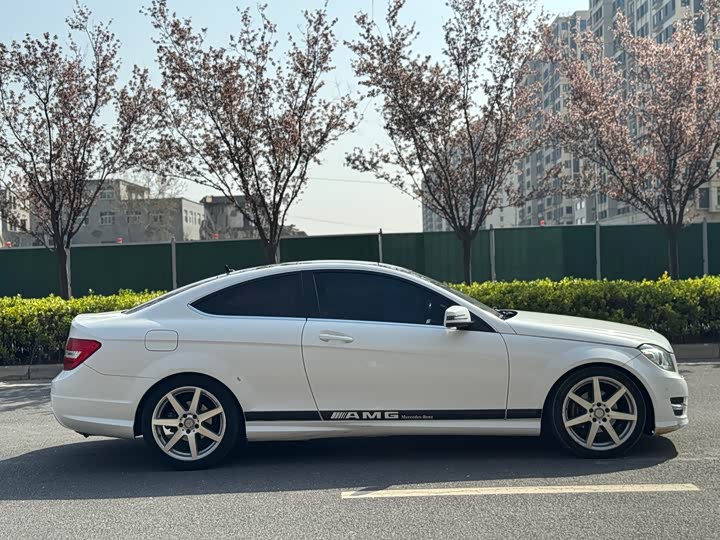 Mercedes-Benz C-Class 2013 C 180 — фото 11