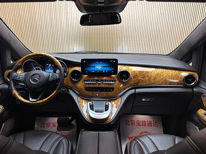 Mercedes-Benz V-Class 2021 V 260 — фото 10