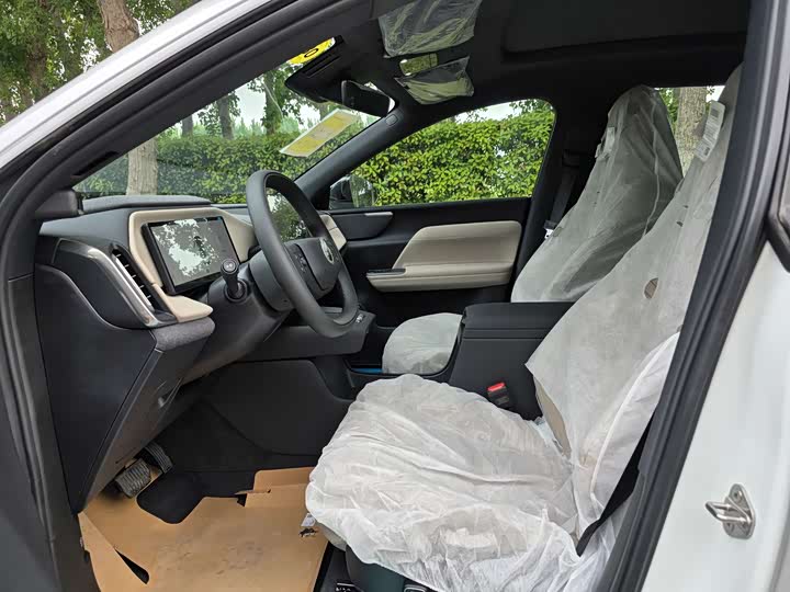 Volvo XC70 Hybrid 2026 4 WD Core — фото 3