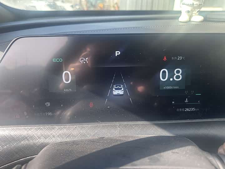 Changan UNI-T 2022 1.5 T Premium — фото 6